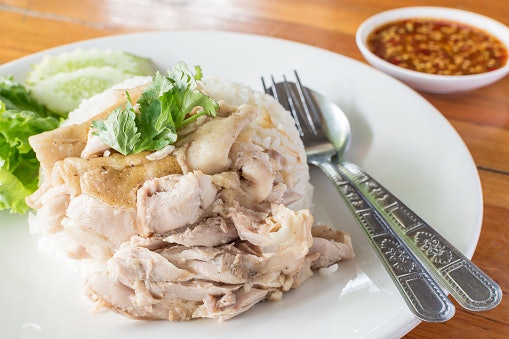 แจกสูตรน้ำจิ้มข้าวมันไก่ ทำเองได้ง่าย ๆ