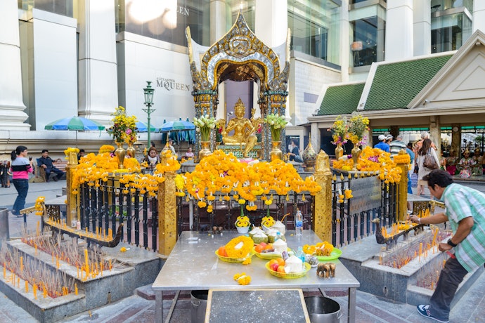 ไหว้พระพรหมวนทางไหน?