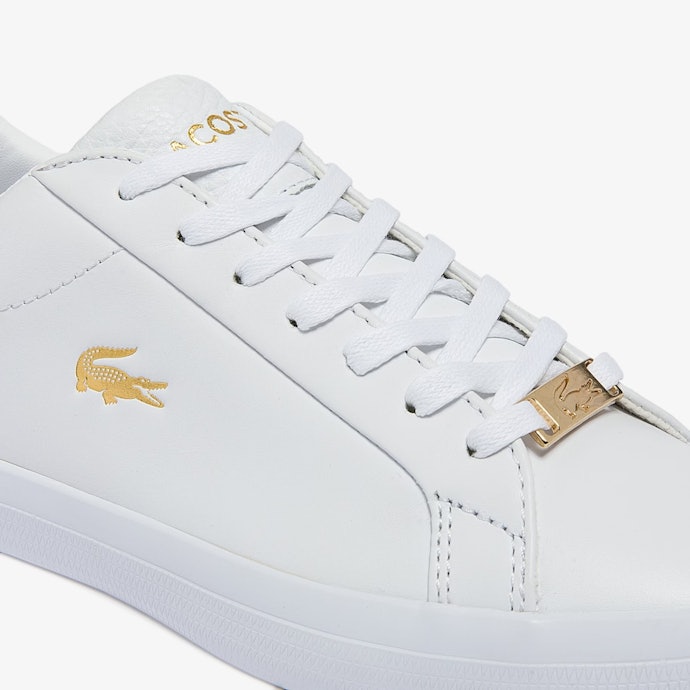 ตรวจสอบให้แน่ใจว่าเป็นรองเท้า Lacoste ของแท้