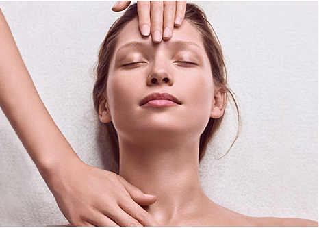 แนะนำคอร์สนวดหน้า Clarins