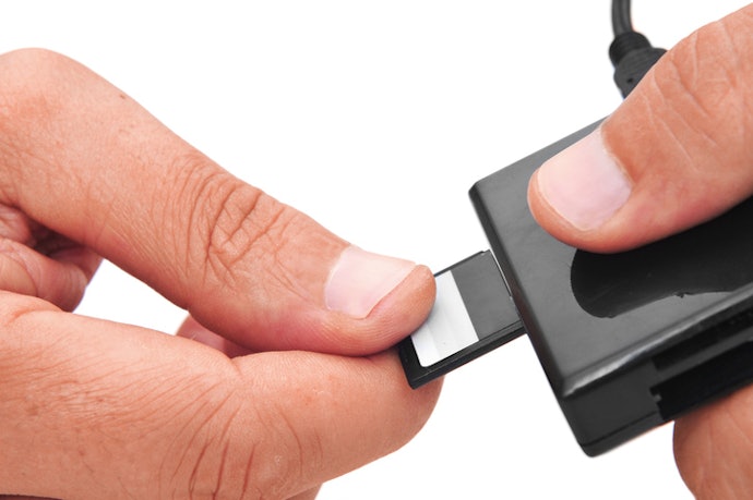 SD Card Reader คืออะไร ใช้งานอย่างไร ?