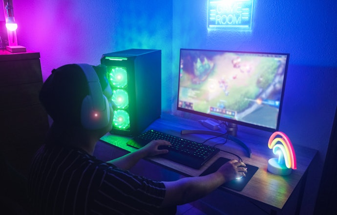 จอคอมเกมมิ่งแตกต่างจากจอคอมทั่วไปอย่างไร