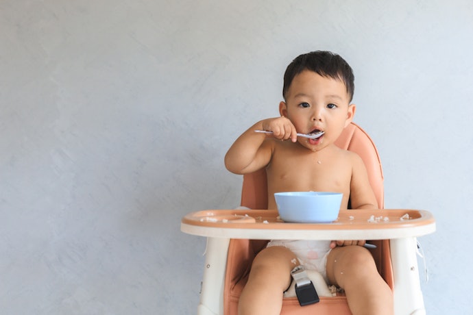 ชุดป้อนข้าวทารกควรเริ่มใช้เมื่อไหร่ และมีประโยชน์อย่างไร