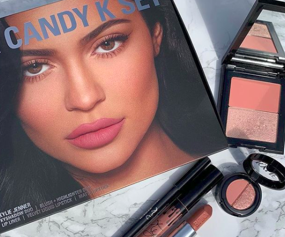 ประวัติแบรนด์ Kylie Cosmetics ที่ก่อตั้งโดย Kylie Jenner