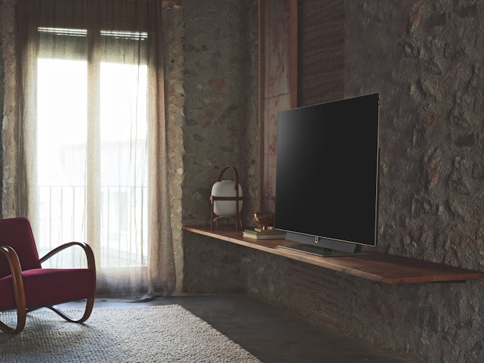 ทีวี OLED แตกต่างจากทีวี QLED อย่างไร ?