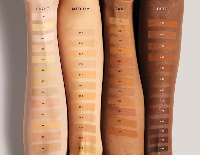 เลือกเฉดสีของรองพื้นให้เหมาะกับคนผิวคล้ำ