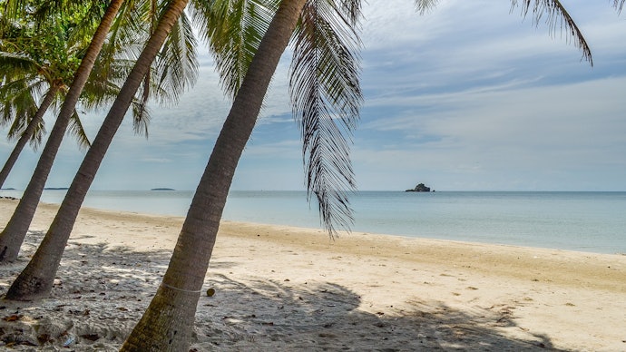 เลือกที่พักเกาะมันนอกที่ใกล้กับสถานที่ท่องเที่ยวอื่น