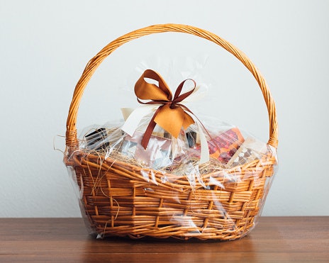 เลือกของขวัญเป็นกระเช้าหรือสินค้าที่เป็นเซ็ต