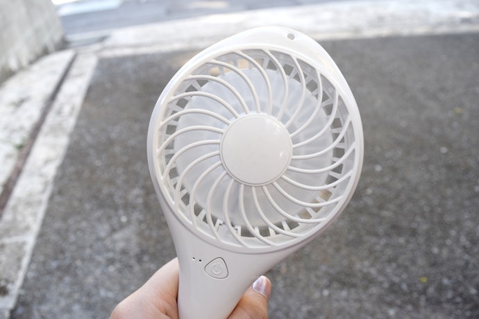 เลือกพัดลม Xiaomi ไร้สายที่เคลื่อนย้ายง่าย