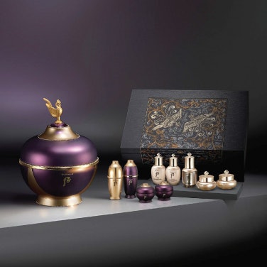 เลือกผลิตภัณฑ์ The history of Whoo แบบเป็นเซ็ตเพื่อการบำรุงที่สมบูรณ์แบบ