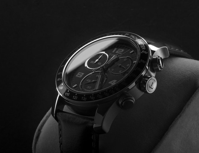 เลือกนาฬิกา Tissot จากวัสดุตัวเรือนและสายนาฬิกา