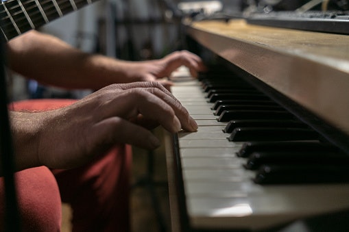 เปียโนไฟฟ้า (Digital Piano)