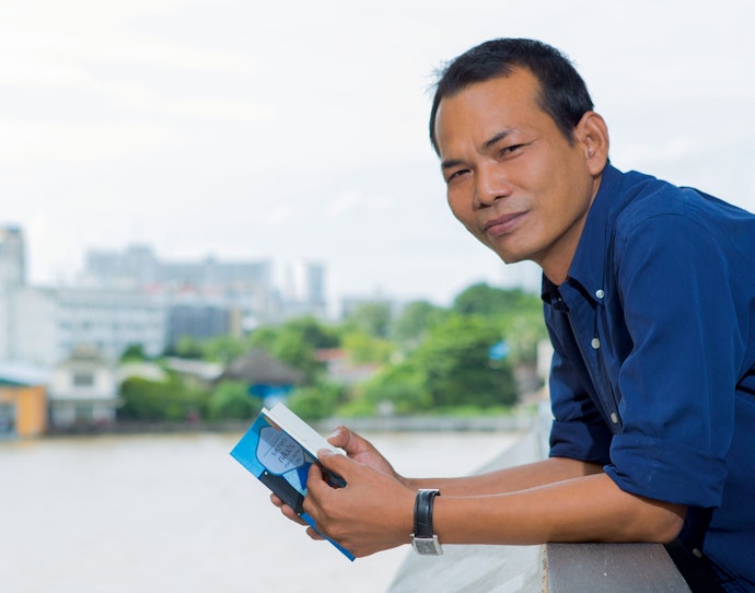 "อังคาร จันทาทิพย์" เจ้าของตำแหน่งกวีซีไรต์ประจำปี พ.ศ. 2562