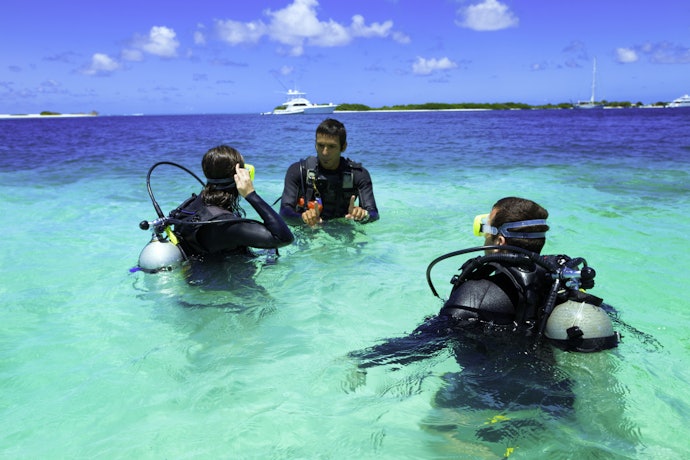 คอร์สเรียนดำน้ำสู่การเป็นครูผู้สอน (Dive Master)