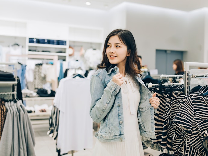 เลือกเสื้อกันหนาวผู้หญิงแบบแจ็กเกต สวมใส่สะดวก มีให้เลือกหลายรูปแบบ