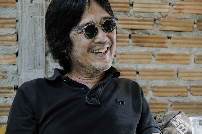 "ชาติ กอบจิตติ" ศิลปินแห่งชาติ สาขาวรรณศิลป์ประจำปี พ.ศ. 2547