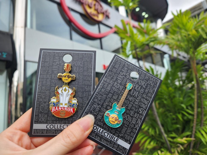 Hard Rock Pin