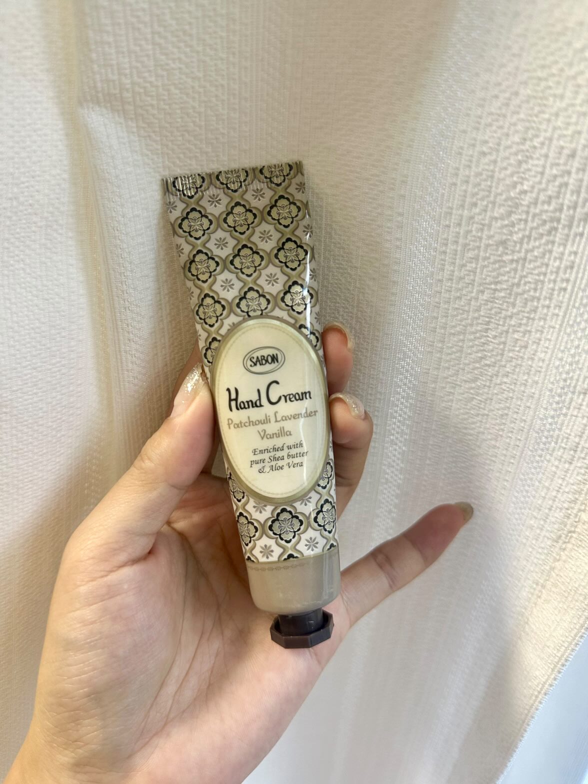 Sabon  Hand Cream Patchouli Lavender Vanilla  Translation missing: th.activerecord.decorators.item_part_image/alt
