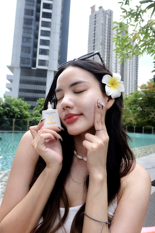 Srichand Sunlution Perfect UV Milk SPF50+ PA++++ Translation missing: th.activerecord.decorators.item_part_image/alt