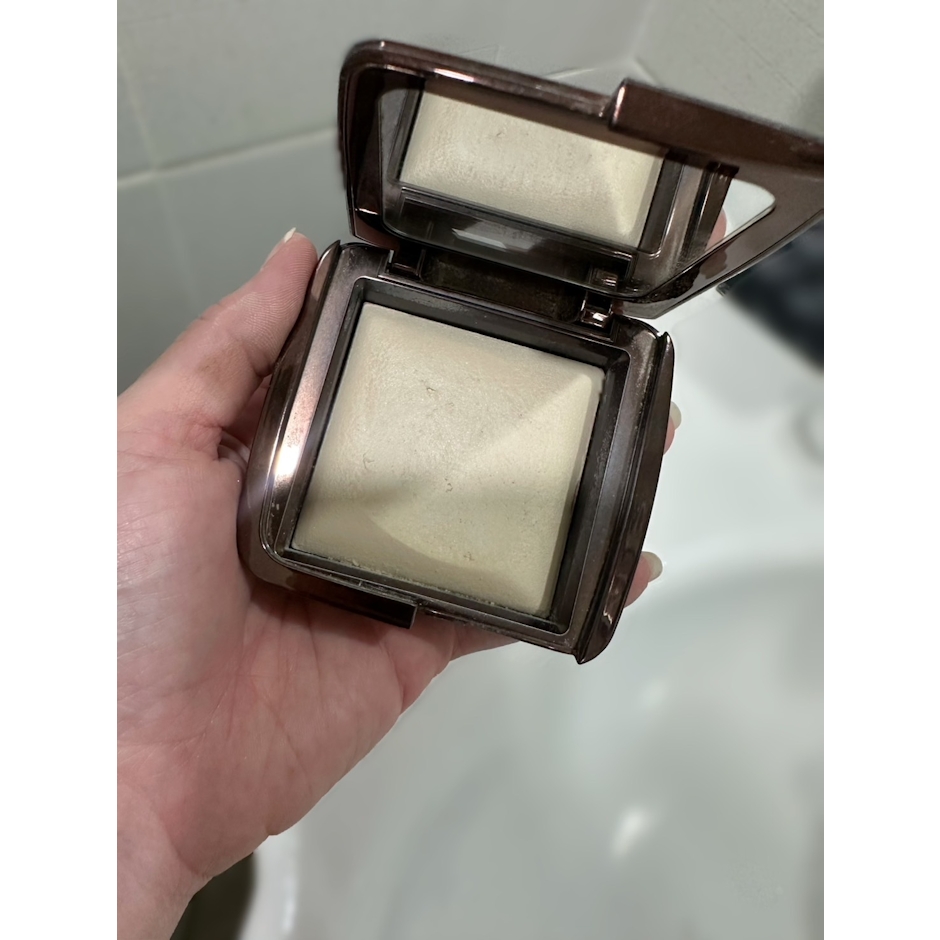 HOURGLASS Ambient Lighting Powder Translation missing: th.activerecord.decorators.item_part_image/alt
