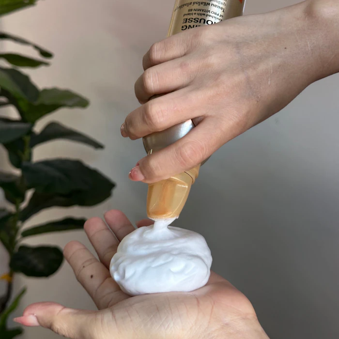 Lolane มูสจัดแต่งทรงผม Lolane Freestyle Styling Mousse (Extra Hold) Translation missing: th.activerecord.decorators.item_part_image/alt