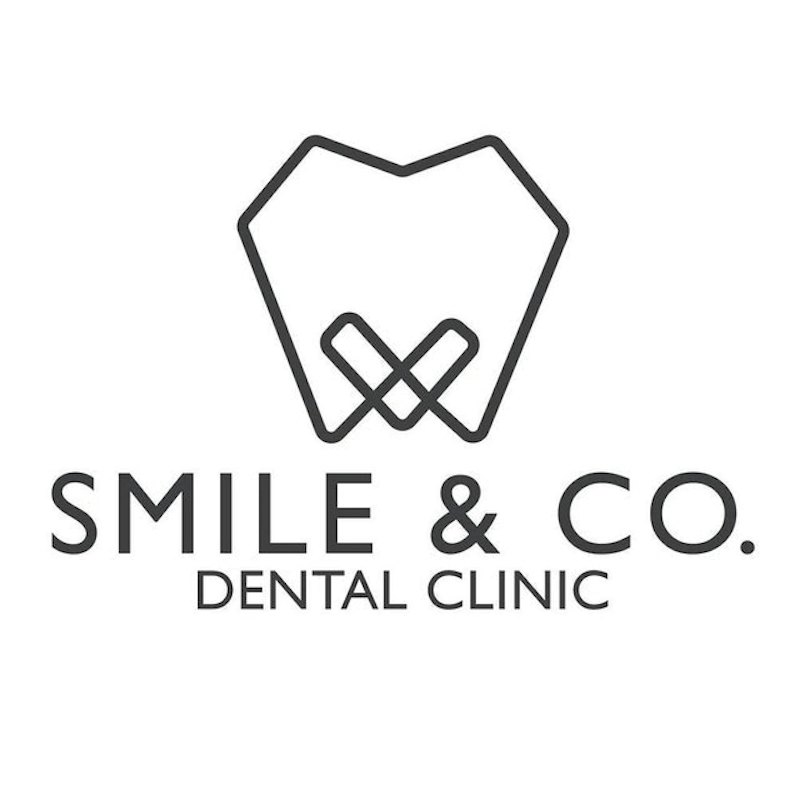 คลินิกทำวีเนียร์ Smile & Co. Dental Clinic 1
