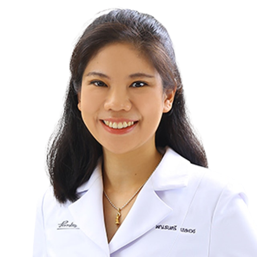 หมอผิวหนัง พญ. ธนศรี เสสะเวช 1