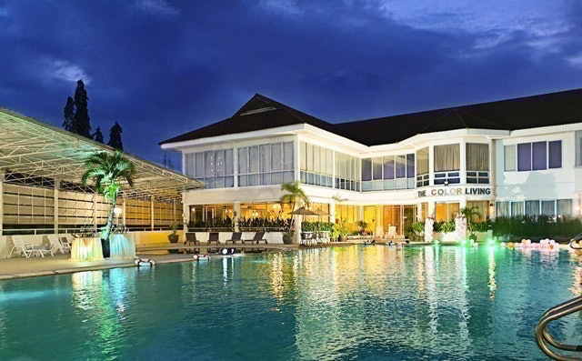ที่พักบางปู โรงแรมเดอะคัลเลอร์ ลิฟวิ่ง 2