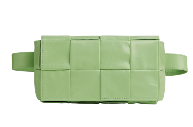 กระเป๋าแบรนด์เนมผู้ชาย รุ่น Cassette Belt Bag 3