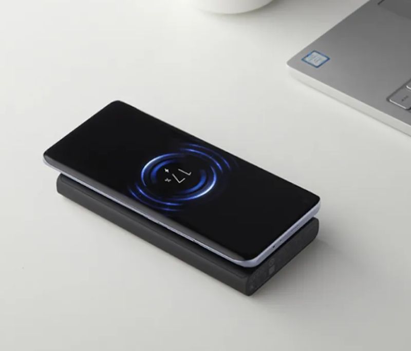 10W Wireless Power Bank 2