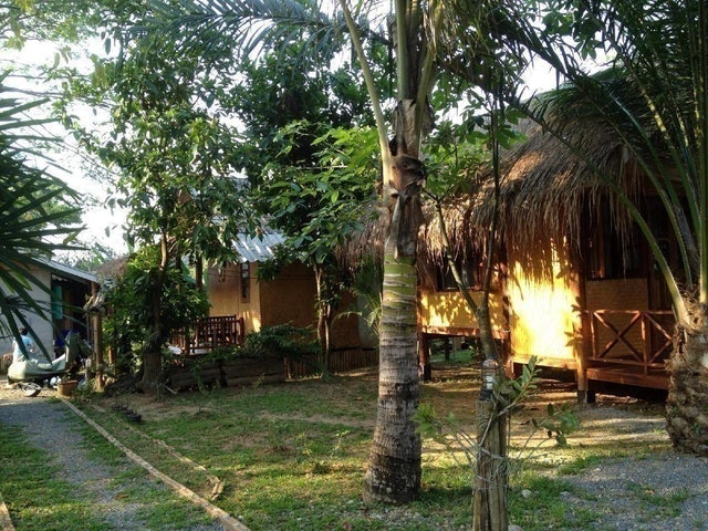 ที่พักเชียงดาว Chiang Dao Hut 2