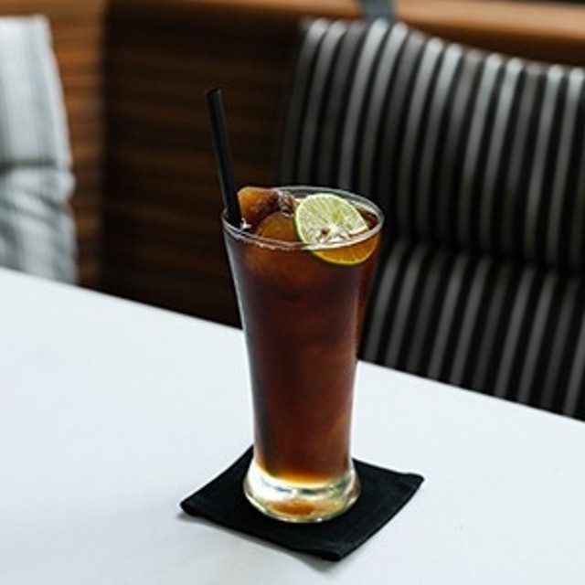 Greyhound Iced Lemon Tea 1