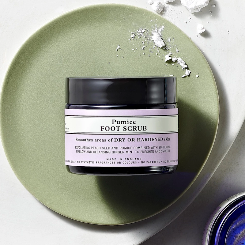 Pumice Foot Scrub 2
