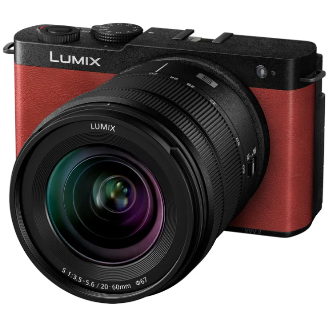 Lumix Mirrorless Camera 3