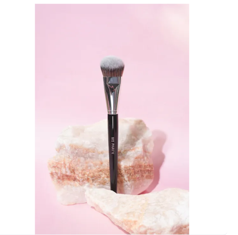 Cream & Liquid Blending Brush 3