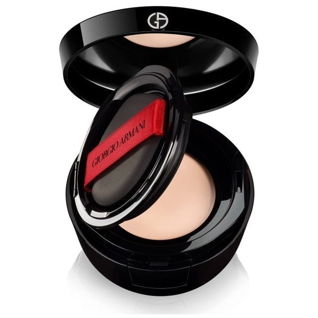 รองพื้นสำหรับผิวผสม Powder Fabric Foundation Balm  1