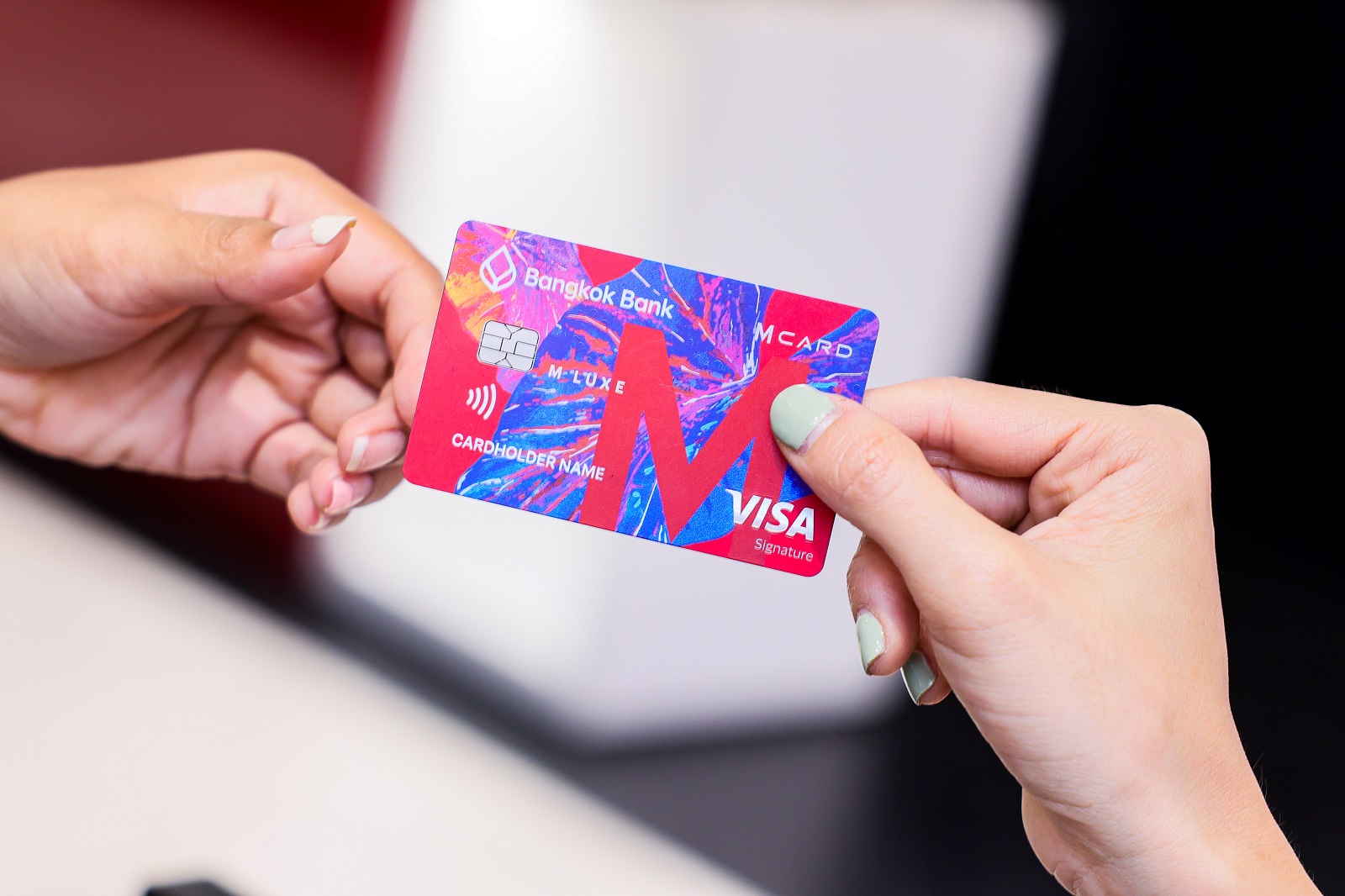 M LUXE Visa Signature 2