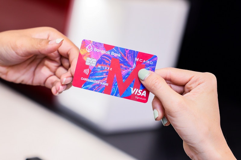 M LUXE Visa Signature 2