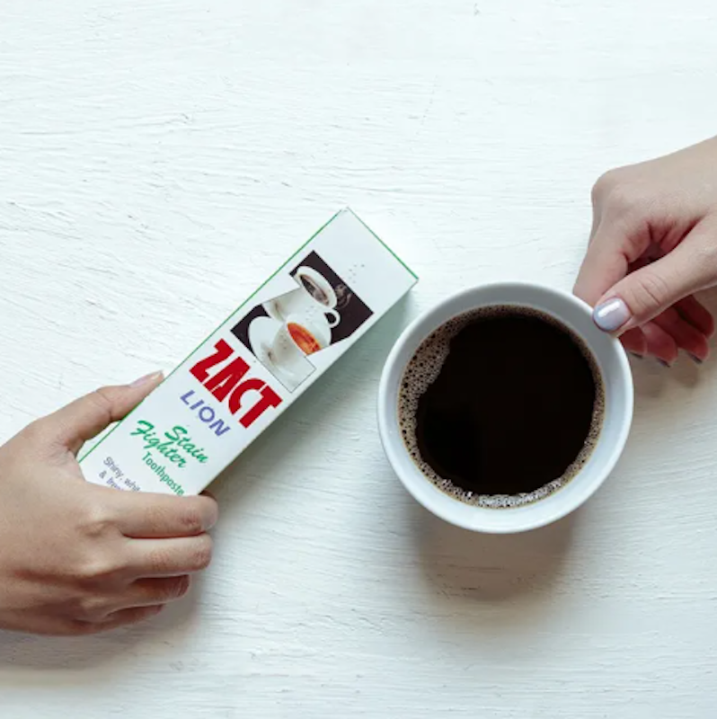 ยาสีฟันขจัดคราบ สูตรสำหรับผู้ดื่มกาแฟและชา 2