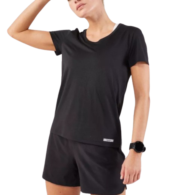 เสื้อยืดผู้หญิงสำหรับใส่วิ่ง รุ่น Kiprun Run - Black 1