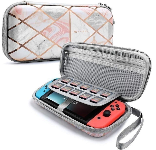 Hard Shell Travel Case  1