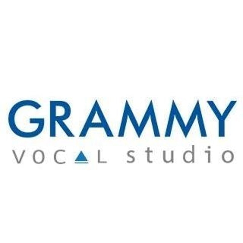 เรียนดนตรี สถาบันดนตรีและร้องเพลง Grammy Vocal Studio 1