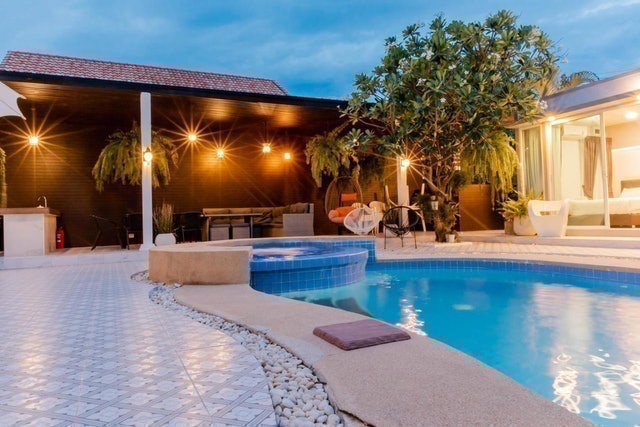 ที่พักหัวหิน พลูวิลล่า บ้านเคียงเลภูวิว หัวหิน Art Gallery Pool Villa 4