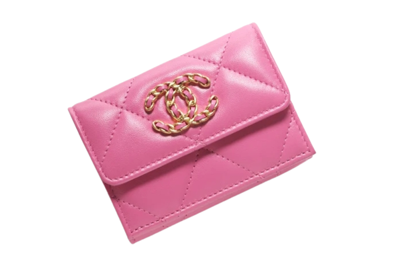 กระเป๋าสตางค์ รุ่น CHANEL 19 Small Flap Wallet 1