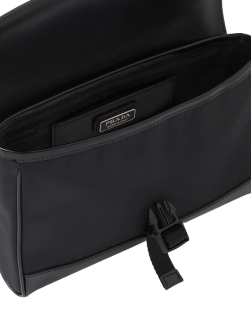 กระเป๋าแบรนด์เนมผู้ชาย รุ่น Re-Nylon And Leather Shoulder Bag 3