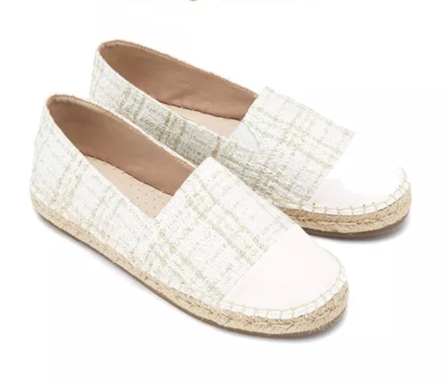 10 อันดับ รองเท้า Flat Shoes ยี่ห้อไหนดี ปี 2026 ส้นเตี้ย ใส่สบาย 5