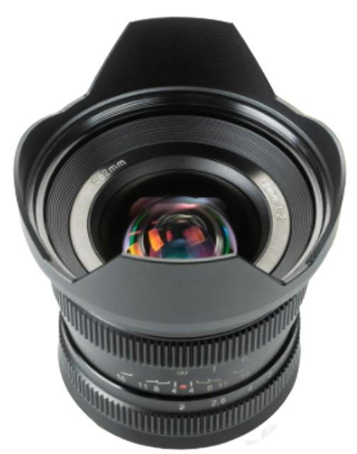 เลนส์มุมกว้าง 12 mm f2 (Ultra Wide) 1
