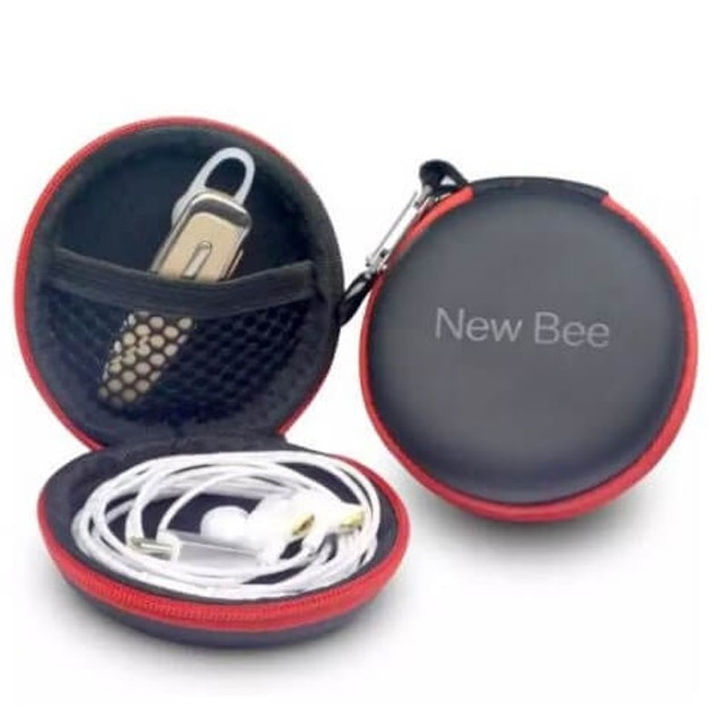 9. New Bee – กระเป๋าเก็บสายหูฟัง 1
