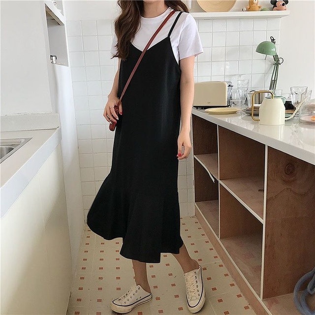 ร้านเสื้อผ้าเกาหลีมีทั้งเดรสสั้น เบลเซอร์ และกางเกงยีนส์ 1