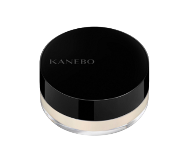 Kanebo Smooth Feathery Powder 1